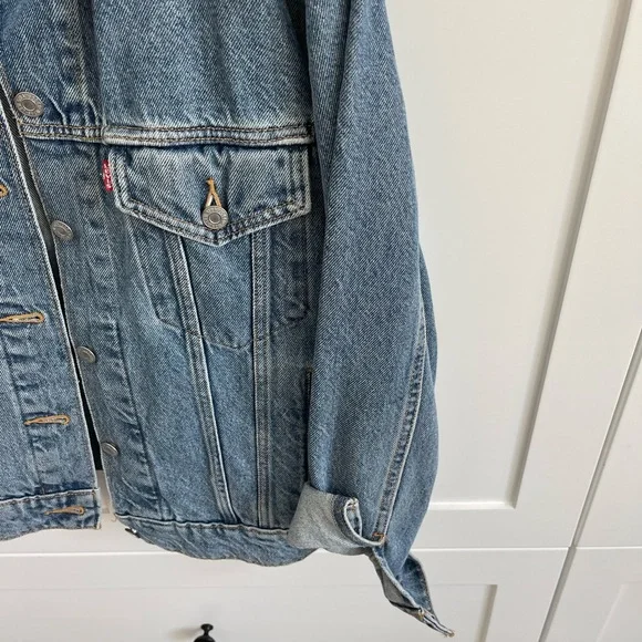 Levi Strauss oversize denim jacket - Picture 3 of 12